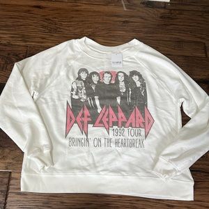 White graphic sweatshirt size xs from Groovys
